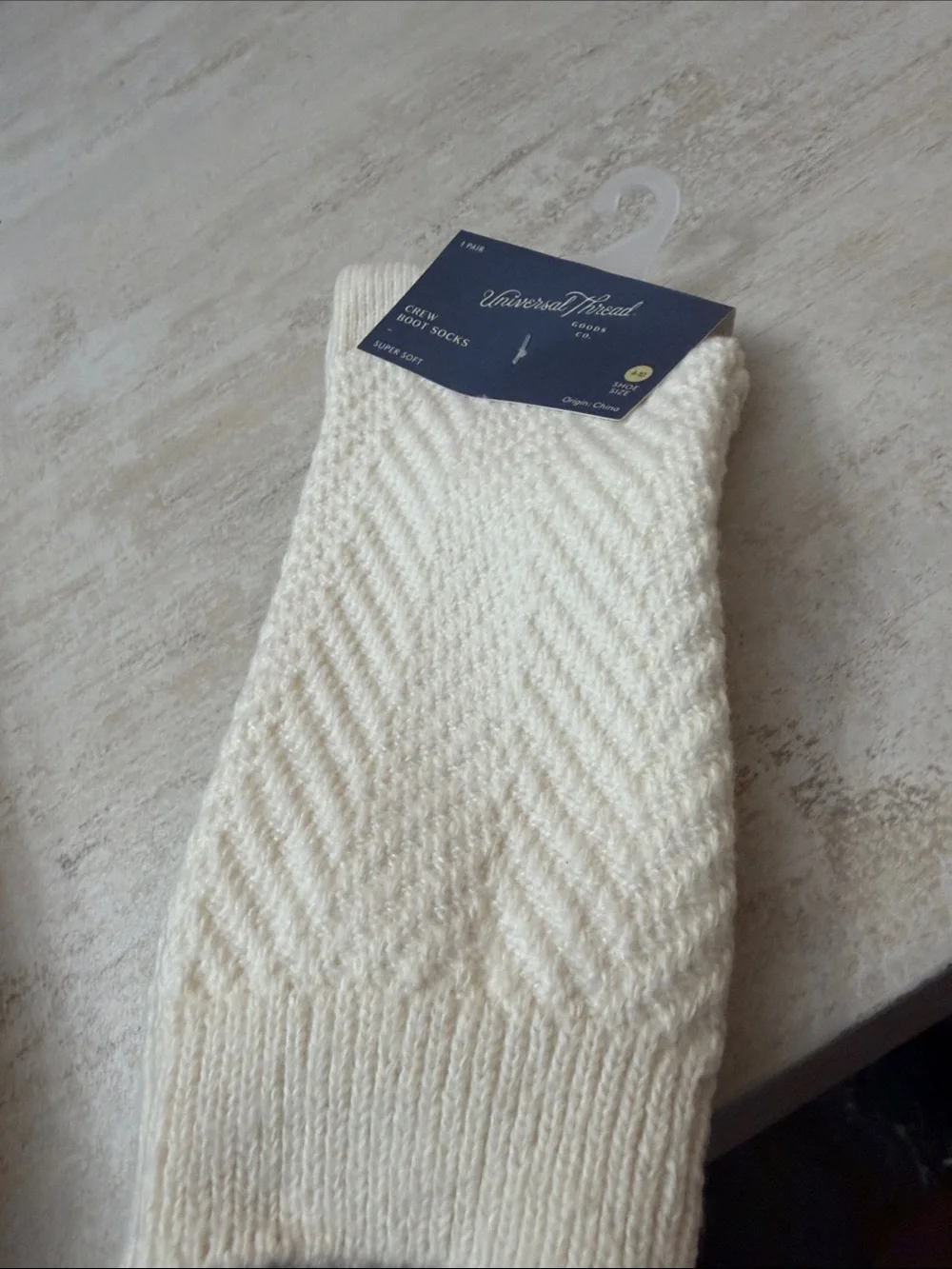 Universal Thread Cream Cable Crew boot Socks
